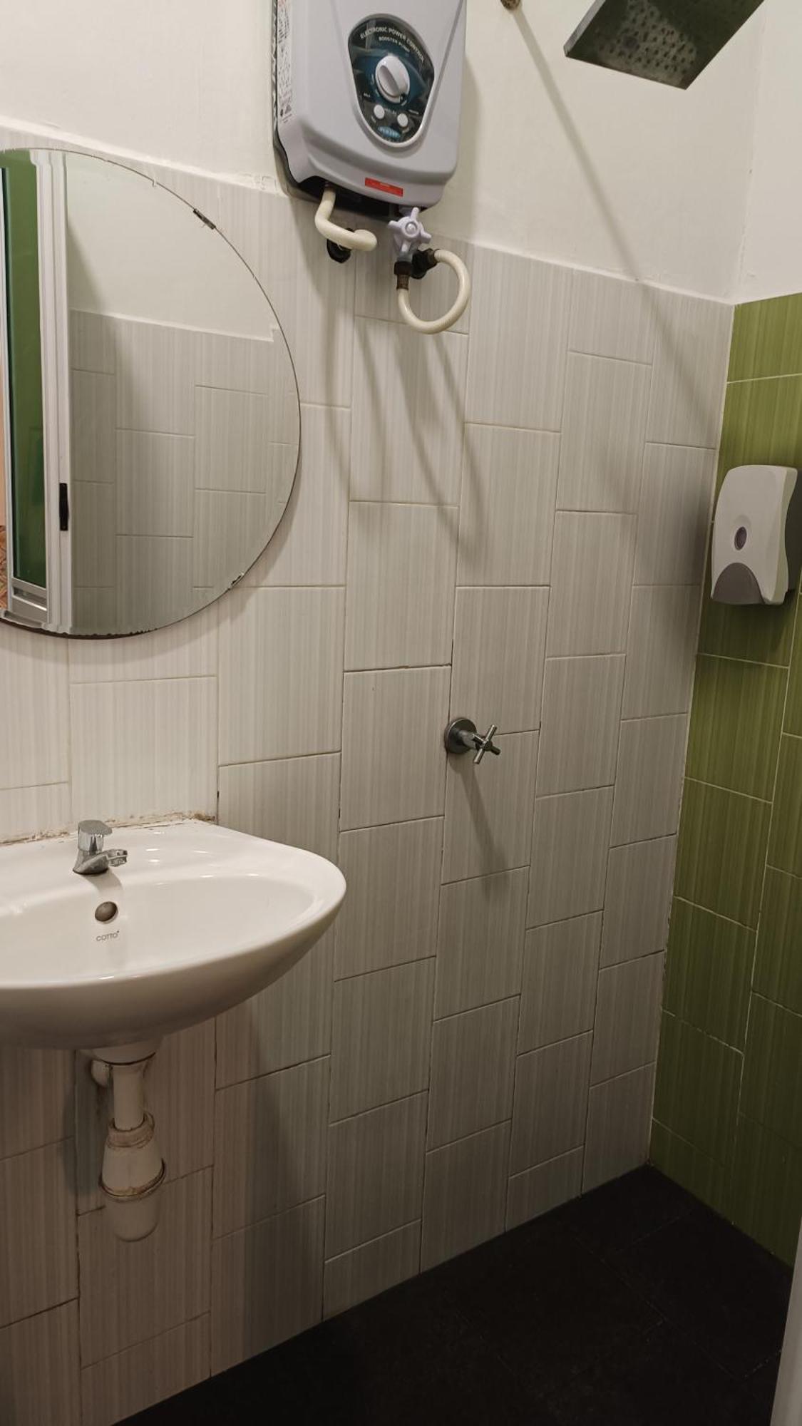 Olive Hotel Johor Bahru Buitenkant foto