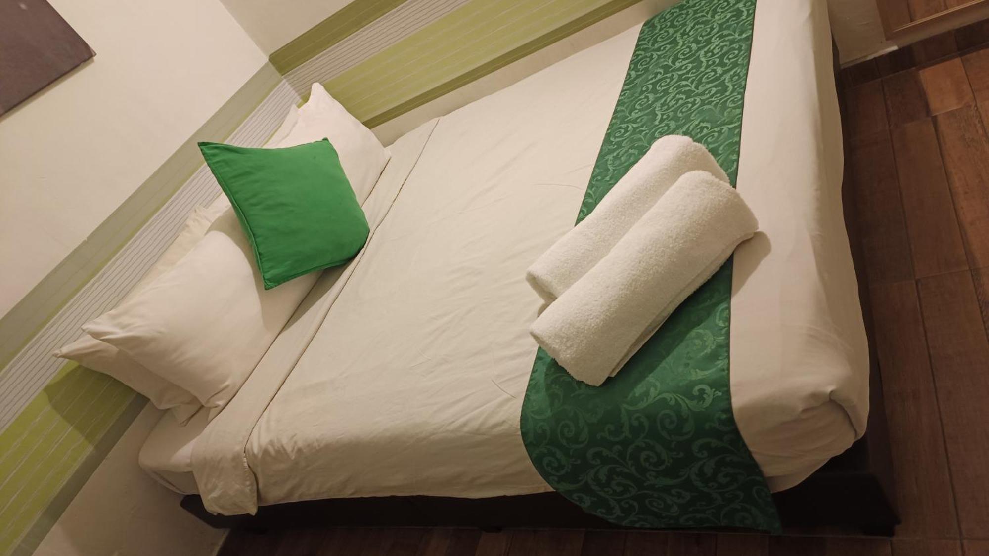 Olive Hotel Johor Bahru Buitenkant foto
