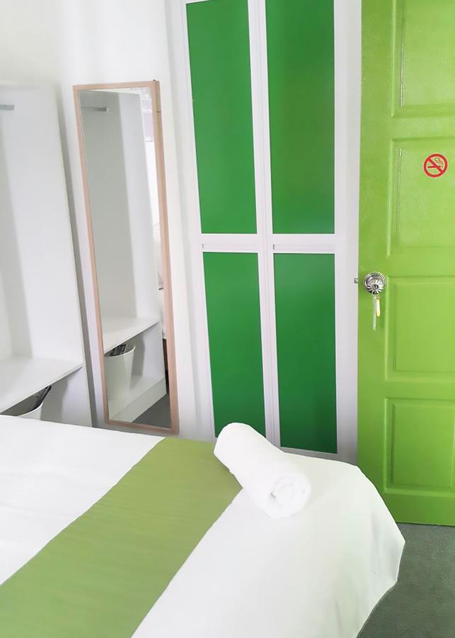 Olive Hotel Johor Bahru Buitenkant foto